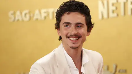 El actor franco-estadounidense Timothée Chalamet asiste a la 32.ª edición de los Premios de Actores.