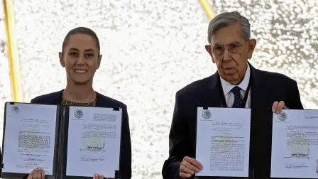 La presidenta de México, Claudia Sheinbaum, encabezó la conmemoración del 88 aniversario de la expropiación petrolera en compañía del excandidato presidencial Cuauhtémoc Cárdenas.