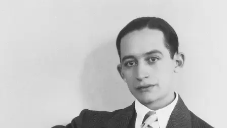 Xavier Villaurrutia.