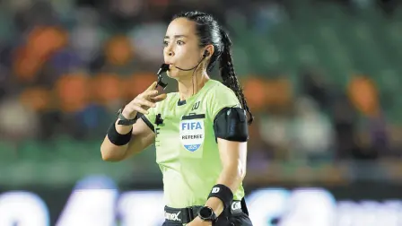 katia_itzel_arbitra_mexicana_especial