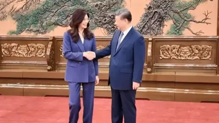 Cheng Li-wun y Xi Jinping.