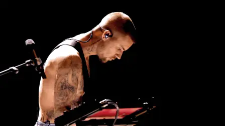 Justin Bieber en el escenario durante la 68.ª edición de los Premios GRAMMY.