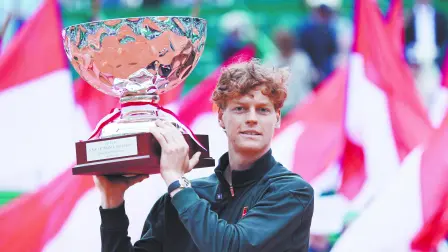 Jannik Sinner  celebra su victoria en el ATP Masters 1000 - Monte Carlo Masters .