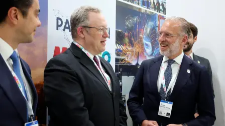 Andreas Temmen, vicepresidente de Operaciones de la línea Steering en ZF Group, se reunió con funcionarios de Querétaro en el marco de Hannover Messe en Alemania.