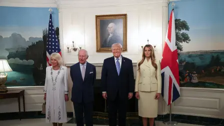 Los reyes de Inglaterra visitaron la Casa Blanca, donde se reunieron con el presidente de Estados Unidos, Donald Trump y su esposa Melania.