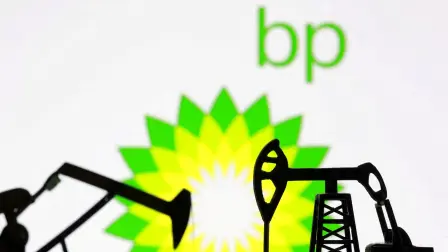 FILE PHOTO: FILE PHOTO: 3D-printed oil pump jacks and the British Petroleum (BP) logo appear in this illustration taken March 2, 2026. REUTERS/Dado Ruvic/Illustration/File Photo