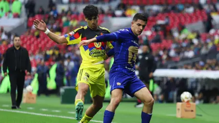 América se enfrenta a los Pumas de la UNAM.