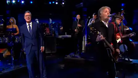 Stephen Colbert se despidió del Late Show cantando ‘Hello Goodbye’ junto a Paul McCartney, Elvis Costello, Jon Batiste y Louis Cato.