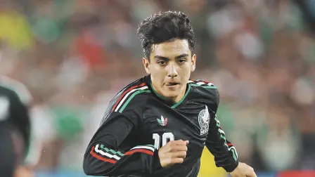 Gilberto Mora, futbolista.