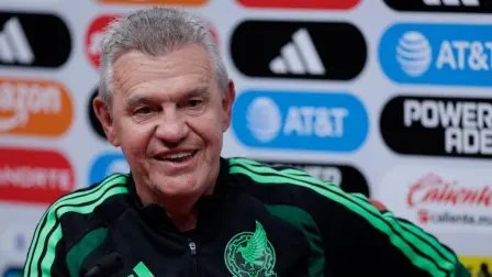 Javier Aguirre, director técnico.