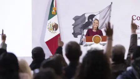 La presidenta Claudia Sheinbaum en su conferencia de prensa matutina en Palacio Nacional.