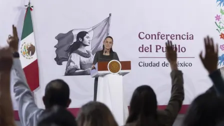 La presidenta Claudia Sheinbaum en su conferencia de prensa matutina en Palacio Nacional.