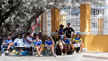 Miles de habitantes de Curazao se reunieron para ver este domingo el debut de su selección en su primer Mundial.