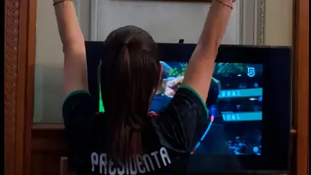 La presidenta de México, Claudia Sheinbaum, siguió por televisión el partido entre la Selección Mexicana y la República Checa.