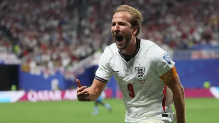 England's forward #09 Harry Kane celebrates scoring his team's second goal during the 2026 World Cup round of 32 match football between England and the Democratic Republic of Congo at the Atlanta Stadium in Atlanta on July 1, 2026.  (Photo by Odd ANDERSEN / AFP)