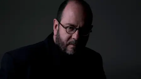 Sergio Vela, director de ópera, promotor artístico, diseñador y músico mexicano.