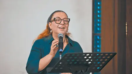 Ana Francis López Bayghen.