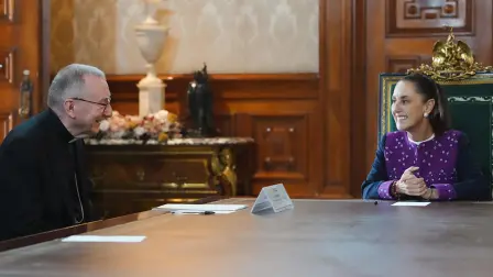 La presidenta de México, Claudia Sheinbaum, conversó este miércoles en Palacio Nacional con el secretario del Estado del Vaticano, Pietro Parolin.