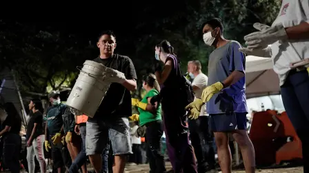 Labores de rescate tras el sismo registrado en Colombia.