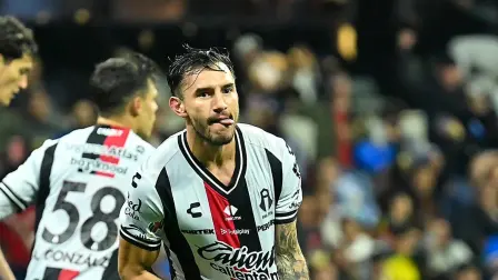 Edgar Zaldívar celebra anotación contra el Cruz Azul.