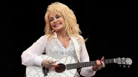 Dolly Parton durante su presentación en el festival de Glastonbury en 2014. Foto: Reuters
