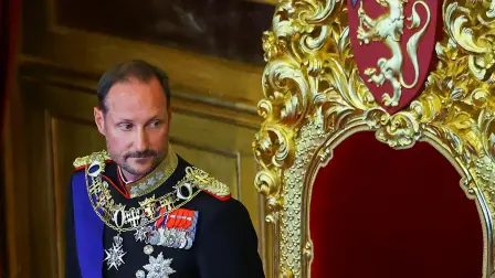 Haakon VIII, juró como el nuevo rey de Noruega ante el Parlamento
