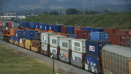 TO GO WITH AFP STORY BY LAURENT THOMETContainers of import and export trade at the Lazaro Cardenas port, one of the biggest of the country, in Michoacan state, Mexico on December 02, 2013. AFP PHOTO/OMAR TORRES