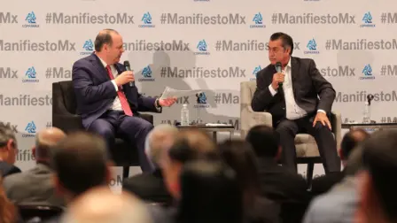 Jaime Rodríguez con empresarios de la Coparmex. Foto: Twitter @Coparmex