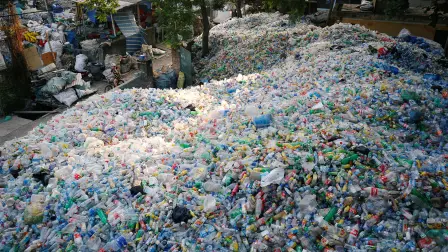 Este año la lucha contra contaminación en el mundo se enfocará en combatir a los plásticos de un solo uso.