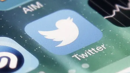 Twitter - MONDAY, NOV. 4, 2013 PHOTO