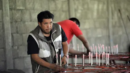 Artesanos de un taller de pirotecnica en Almoloya de Juárez, Estado de México - Foto: Cuartoscuro