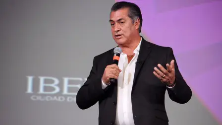 CIUDAD DE DE M�XICO, 07JUNIO2018.- Jaime Rodr�guez Calder�n, candidato independiente a la presidencia de M�xico, se reuni� esta ma�ana con estudiantes de la Universidad Ibero para compartir y dialogar sobre sus propuestas, despu�s de haber recibido la invitaci�n de esta comunidad universitaria.FOTO: DIEGO SIM�N S�NCHEZ /CUARTOSCURO.COM