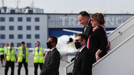 El secretario de Estado de Estados Unidos, en su arribo a la República Checa. Foto: Reuters.