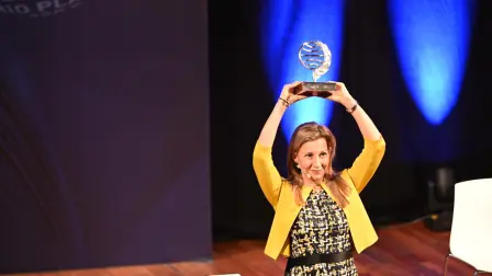 La novelista española Eva García Sáenz de Urturi ganó la sexagésima novena edición del Premio Planeta por su novela “Aquitania". Foto: Cortesía