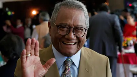 A los 15 años, en 1950, Armando Manzanero compuso su primera melodía titulada "Nunca en el mundo". Foto: Reuters.