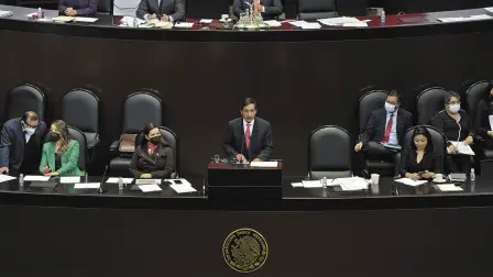 Rogelio Ram�rez de la O, secretario de Hacienda y Credito P�blico, durante su comparecencia ante el pleno de la C�mara de Diputados con motivo del an�lisis del tercer informe de gobierno federal en materia econ�mica.