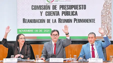 Erasmo Gonz·lez Robledo, presidente de la ComisiÛn de Presupuesto y Cuenta P˙blica, encabezÛ la reanudaciÛn de reuniÛn permanente en la que comenzÛ la discusiÛn del Presupuesto de Egresos de la FederaciÛn (PEF) 2022 que se prevÈ sea discutido an