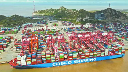 Container ship at the Yangshan Deep Water Port in Shanghai