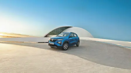 Se mantiene como la opción más accesible del mercado. Aceptable equipamiento de confort para su circular en el pesado tránsito.