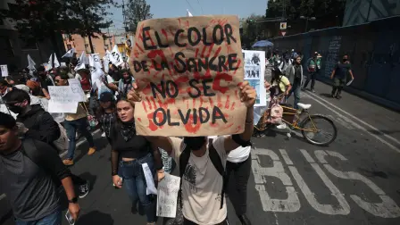 Según datos del secretario de Gobierno de la Ciudad de México, Martí Batres, se registró la presencia de 4,000 personas en el Zócalo capitalino con motivo de esta conmemoración. Foto EE: Eric Lugo