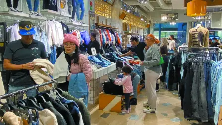 Compras de ˙ltimo momento en supermercados y centros comerciales.