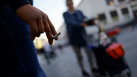 Mexico bans smoking in public spaces
