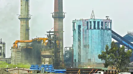 Altos Hornos de México (AHMSA), acordó entregar su participación mayoritaria a un grupo de inversionistas extranjeros