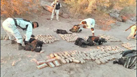 Ejercito Mexicano asegura m�s de 680 kilogramos de droga sintetica y 61 mil pastillas de posible fentanilo en Sonora y Baja California.