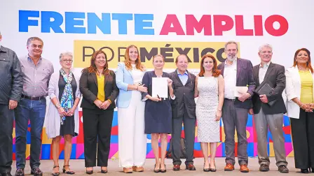 El Comité organizador de la elección interna de Va por México lo conforman algunos exmiembros del Instituto Federal Electoral. Foto EE: Hugo Salazar