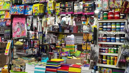 En este regreso a clases las papelerías casi no tienen gente, un día venden muy bien pero tres nada .