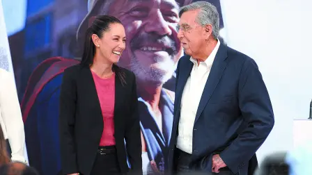 Al evento fue Cuauhtémoc Cárdenas, quien respaldó la propuesta en energía.