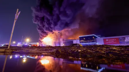 Atentado en la sala de conciertos Crocus City Hall. Foto Reuters.