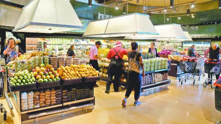 Para este 2024, la ANTAD pronostica un crecimiento nominal en ventas comparables de 4.8%, menor al 5.4% registrado en 2023. FOTO: HUGO SALAZAR / EL ECONOMISTA .