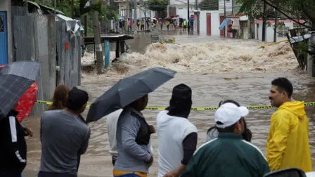 John generó severos daños en las costas mexicanas.
